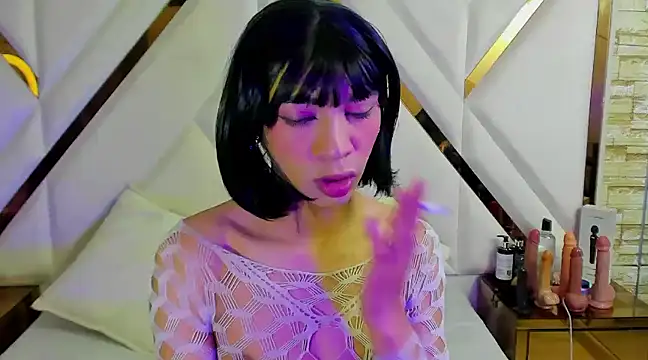 Danny Luxx online show from March 2025 09:37:01 PM