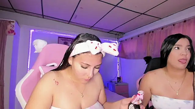 Snapshot of Cristal_Smith20 chatting on March 2026 02:13:01 PM Cristal Smith20 online show from March 2026 02:13:01 PM