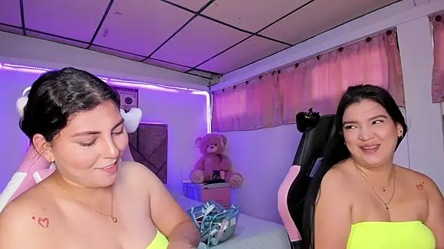 Snapshot of Cristal_Smith20 chatting on April 2026 11:34:01 AM Cristal Smith20 online show from April 2026 11:34:01 AM