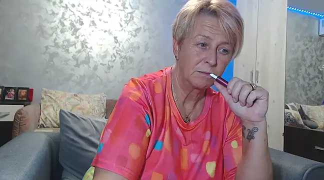 Snapshot of RosesandLillies chatting on January 2025 07:10:01 PM RosesandLillies online show from January 2025 07:10:01 PM