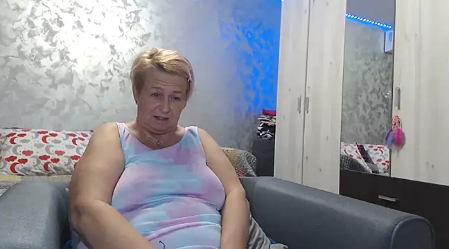 Snapshot of RosesandLillies chatting on January 2025 06:23:01 PM RosesandLillies online show from January 2025 06:23:01 PM