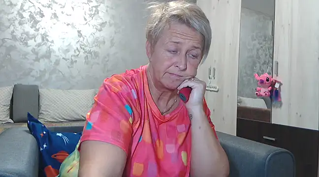 Snapshot of RosesandLillies chatting on February 2025 06:02:02 PM RosesandLillies online show from February 2025 06:02:02 PM