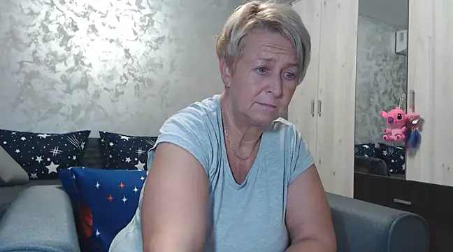 Snapshot of RosesandLillies chatting on February 2025 05:04:01 PM RosesandLillies online show from February 2025 05:04:01 PM