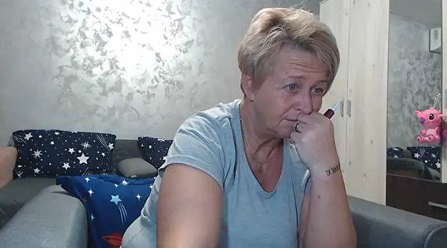 Snapshot of RosesandLillies chatting on March 2025 06:11:01 PM RosesandLillies online show from March 2025 06:11:01 PM