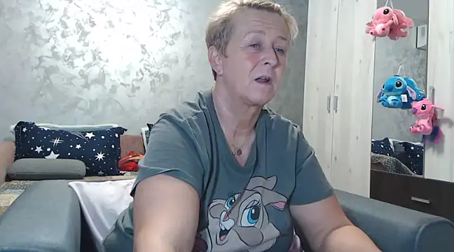 Snapshot of RosesandLillies chatting on March 2025 04:30:01 PM RosesandLillies online show from March 2025 04:30:01 PM