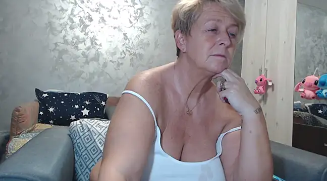 Snapshot of RosesandLillies chatting on March 2025 05:25:02 PM RosesandLillies online show from March 2025 05:25:02 PM