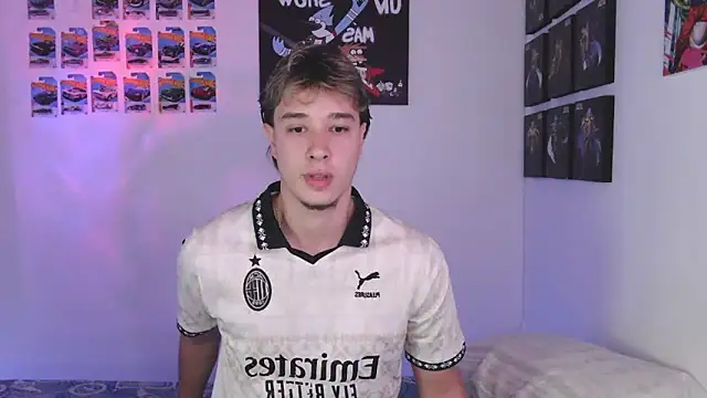 Snapshot of jack_walker190 chatting on December 2025 08:37:02 PM jack walker190 online show from December 2025 08:37:02 PM