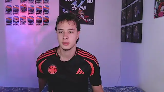 Snapshot of jack_walker190 chatting on December 2025 11:19:01 AM jack walker190 online show from December 2025 11:19:01 AM