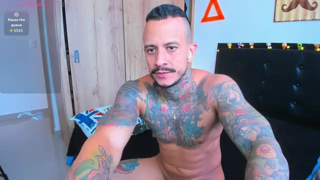 Snapshot of fitnolan chatting on November 2025 07:23:02 PM fitnolan online show from November 2025 07:23:02 PM