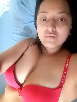 Dulcechocolate7 online show from October 2025 04:55:01 PM