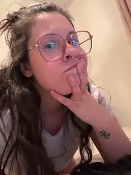 Rosiee69  online show from March 2025 06:37:02 AM