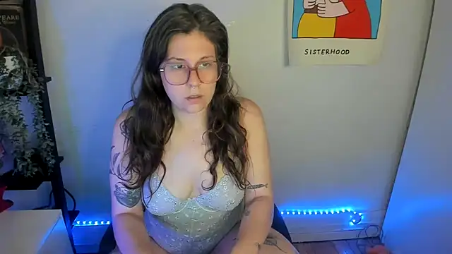Snapshot of Rosiee69_ chatting on April 2026 05:10:02 PM Rosiee69 online show from April 2026 05:10:02 PM