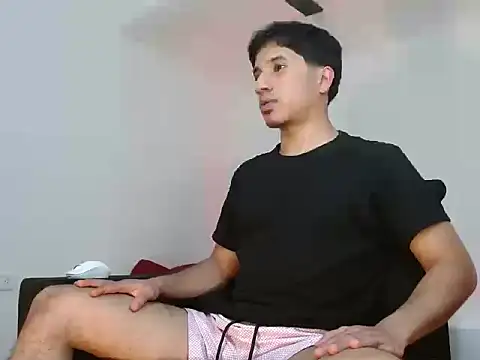 Snapshot of AngelHil chatting on October 2025 04:16:02 AM AngelHil online show from October 2025 04:16:02 AM