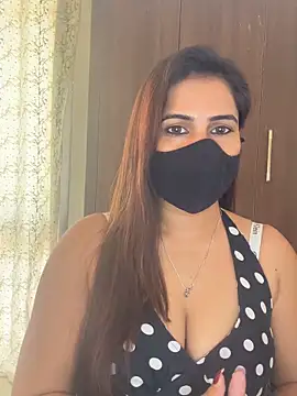 Sexy Madhuri Bhabhi online show from March 2026 06:39:01 AM