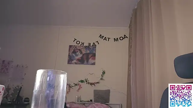 Snapshot of boozekirs_ chatting on February 2026 02:37:01 AM boozekirs online show from February 2026 02:37:01 AM