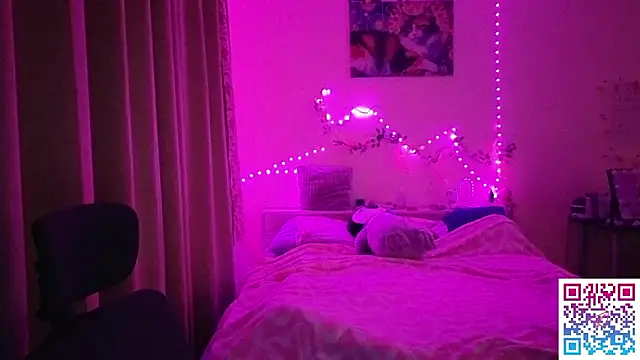 Snapshot of boozekirs_ chatting on February 2026 02:27:01 AM boozekirs online show from February 2026 02:27:01 AM