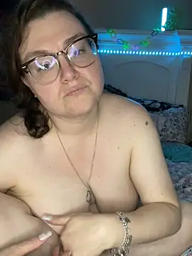 HTXBELLE online show from March 2025 10:33:02 AM