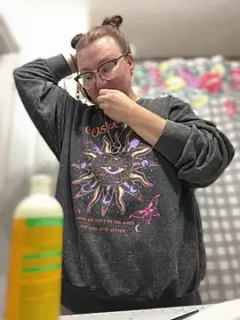 HTXBELLE online show from March 2026 04:33:01 PM