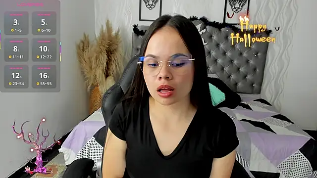 Kath latorre online show from October 2025 01:33:02 PM