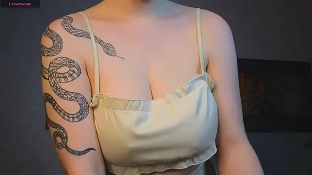 Anna Carters online show from November 2025 08:47:01 AM