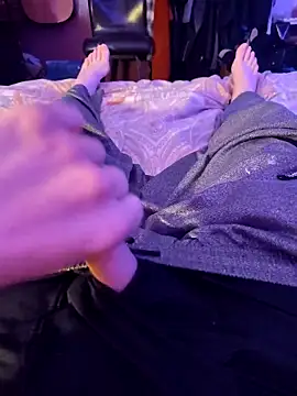 Snapshot of Cummaker69 chatting on February 2025 10:38:02 AM Cummaker69 online show from February 2025 10:38:02 AM