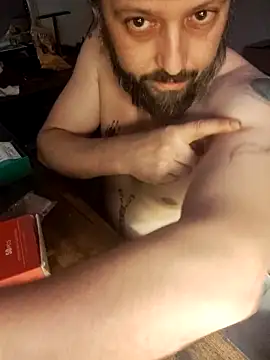 Snapshot of Cummaker69 chatting on December 2025 02:38:01 AM Cummaker69 online show from December 2025 02:38:01 AM