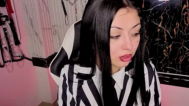 Snapshot of Guxplo_ chatting on October 2025 04:09:02 PM Guxplo  online show from October 2025 04:09:02 PM