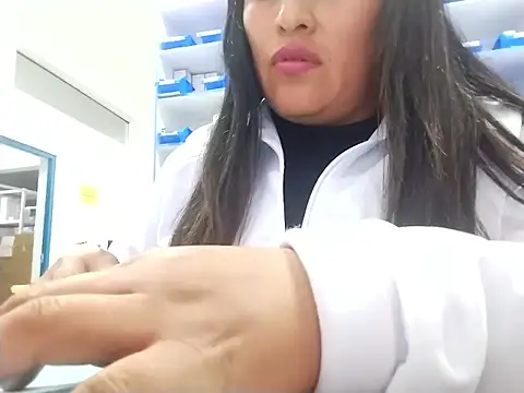 Snapshot of Lobitasexiii chatting on October 2025 04:44:01 AM Lobitasexiii online show from October 2025 04:44:01 AM