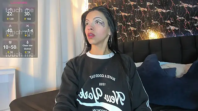 aitana garcia  online show from October 2025 12:12:02 PM