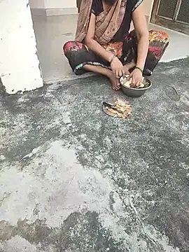 indian couple4 online show from September 2025 01:07:02 AM