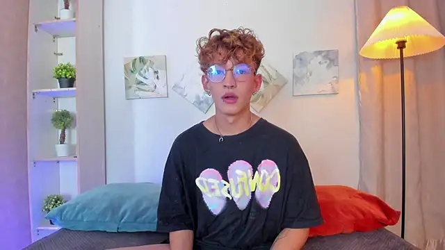 iiangel  online show from December 2025 03:15:02 AM