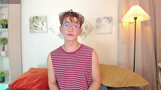 iiangel  online show from December 2025 06:18:01 AM