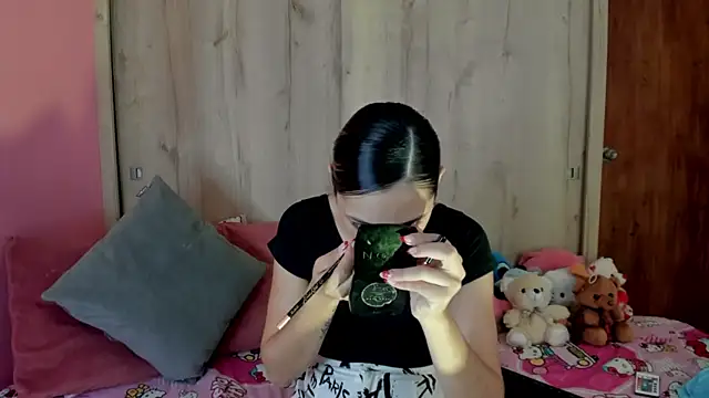 TANIA 06 online show from June 2026 02:41:01 PM