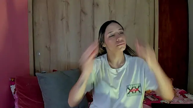 TANIA 06 online show from June 2026 01:08:02 PM