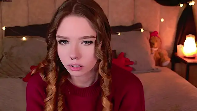 Snapshot of Sierra_Fane chatting on February 2025 03:43:02 PM Sierra Fane online show from February 2025 03:43:02 PM