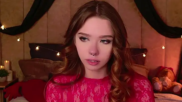 Snapshot of Sierra_Fane chatting on March 2025 12:31:01 AM Sierra Fane online show from March 2025 12:31:01 AM