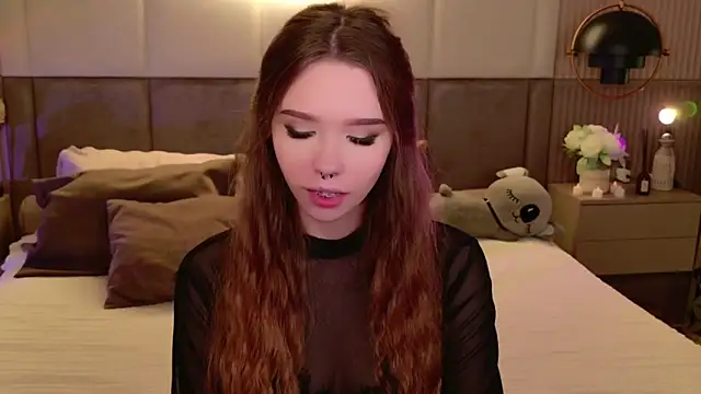 Snapshot of Sierra_Fane chatting on March 2025 11:42:01 PM Sierra Fane online show from March 2025 11:42:01 PM