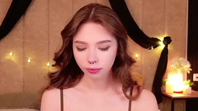 Snapshot of Sierra_Fane chatting on October 2025 05:50:02 AM Sierra Fane online show from October 2025 05:50:02 AM