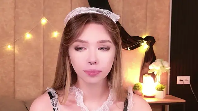 Snapshot of Sierra_Fane chatting on November 2025 10:48:01 AM Sierra Fane online show from November 2025 10:48:01 AM