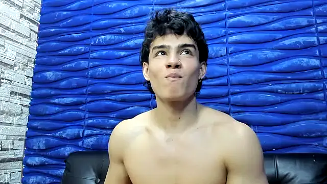 seigfried0 online show from February 2026 01:10:02 AM