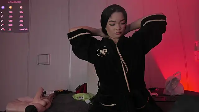 sasha riverss online show from December 2025 07:33:02 PM