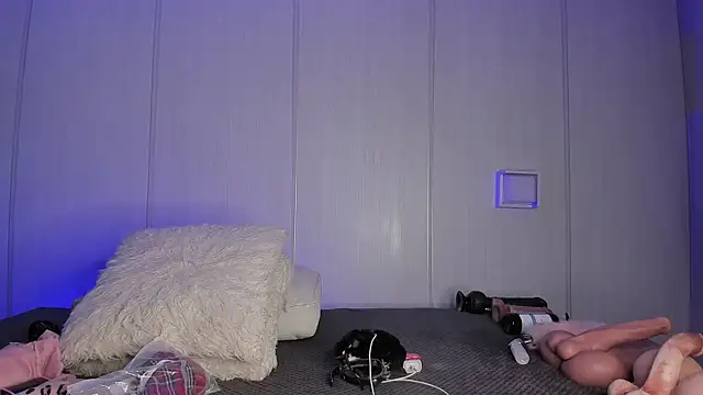 Snapshot of sasha_riverss chatting on April 2026 07:18:02 PM sasha riverss online show from April 2026 07:18:02 PM