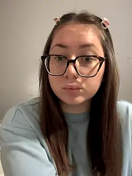 Snapshot of May_Alisa chatting on October 2025 01:53:02 PM May Alisa online show from October 2025 01:53:02 PM