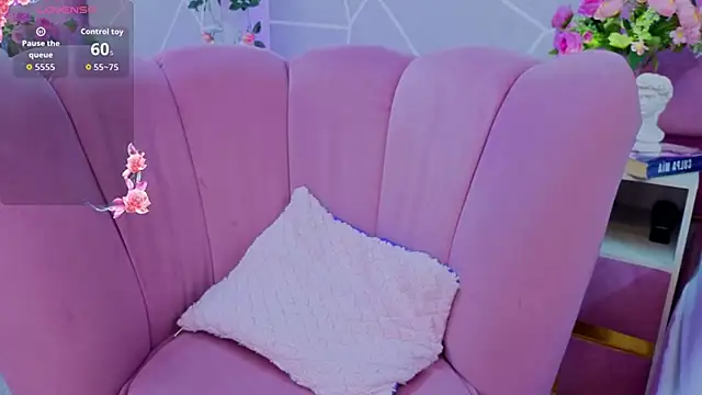 EmmyCortez online show from December 2025 11:48:01 AM