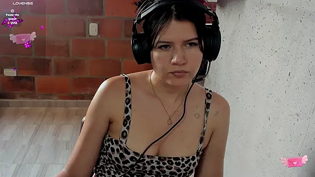 Snapshot of brii69 chatting on March 2025 07:50:02 PM brii69 online show from March 2025 07:50:02 PM