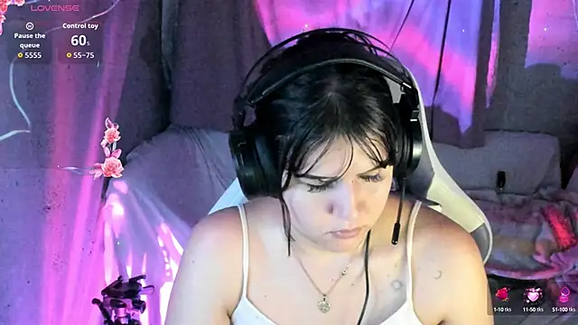 Snapshot of brii69 chatting on October 2025 11:16:02 PM brii69 online show from October 2025 11:16:02 PM