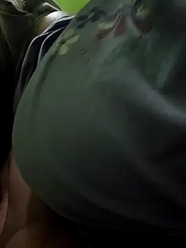 Snapshot of LOVELY__SMART__CPL chatting on March 2025 05:54:01 AM LOVELY SMART CPL online show from March 2025 05:54:01 AM