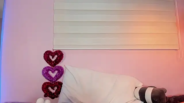 emily sweett24 online show from March 2025 06:54:01 PM