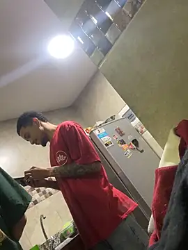 Snapshot of eross_chipre_ chatting on October 2025 04:53:02 AM eross chipre  online show from October 2025 04:53:02 AM