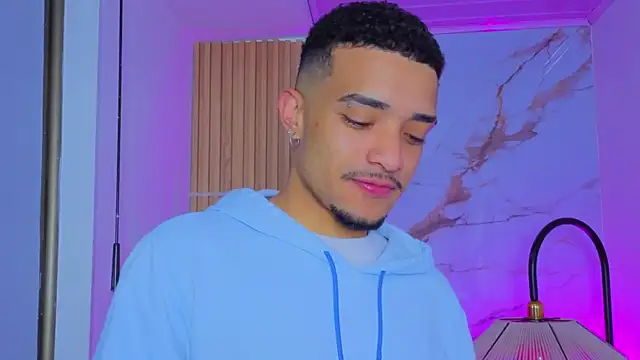 Snapshot of eross_chipre_ chatting on October 2025 11:08:02 AM eross chipre  online show from October 2025 11:08:02 AM